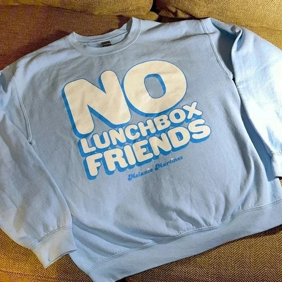 HTF Melanie Martinez NO LUNCHBOX FRIENDS PULLOVER SWEATSHIRT HOT TOPIC RARE FIND - Picture 2 of 7